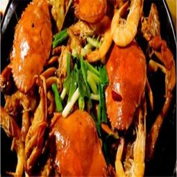 饞胖肉蟹煲 從爆款產品到連鎖加盟，解讀其餐飲管理之道